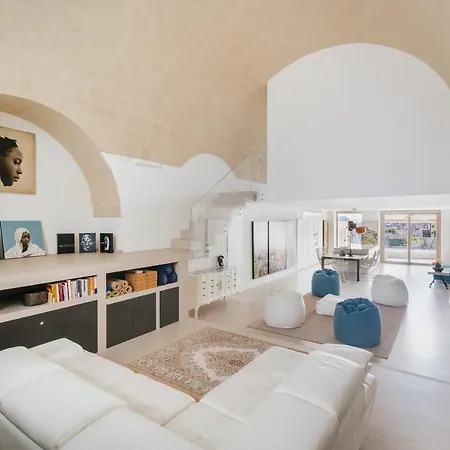 Art & Design Loft Apartment