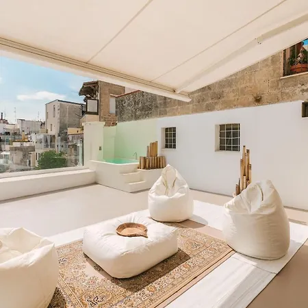 דירה Art & Design Loft מטרה